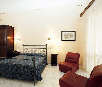 Hotel Cappello Lecce Exteriér fotografie